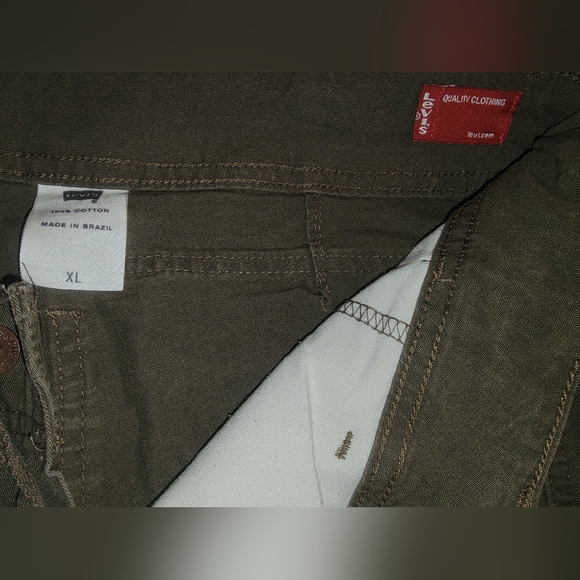 Dark Brown Levi's Women's Cargo Pants - Chocolate Brown, Sz XL - Picture 3 of 14